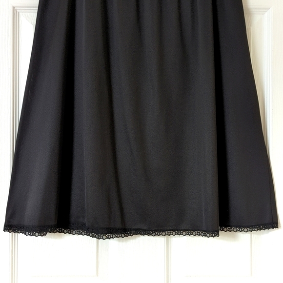 Vanity Fair 80's Vintage Silky Lace Trim High Waisted Mini Slip Skirt Black L - Picture 4 of 8